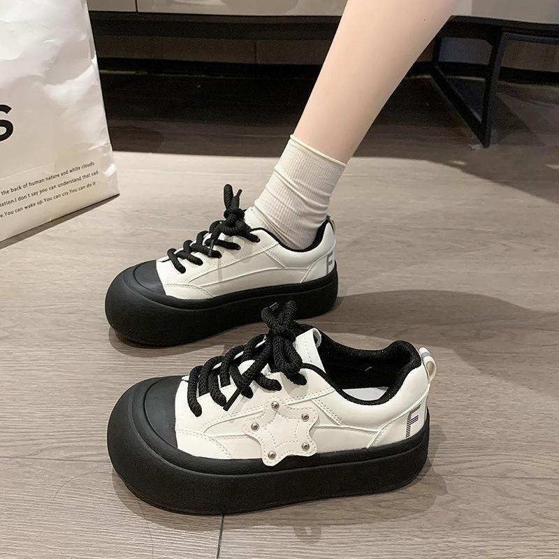 Muffin Sole Silver Star Ugly Cute Little White Shoes Women 2025 New Versatile Round Head Soft Sole Casual Student Board Shoes