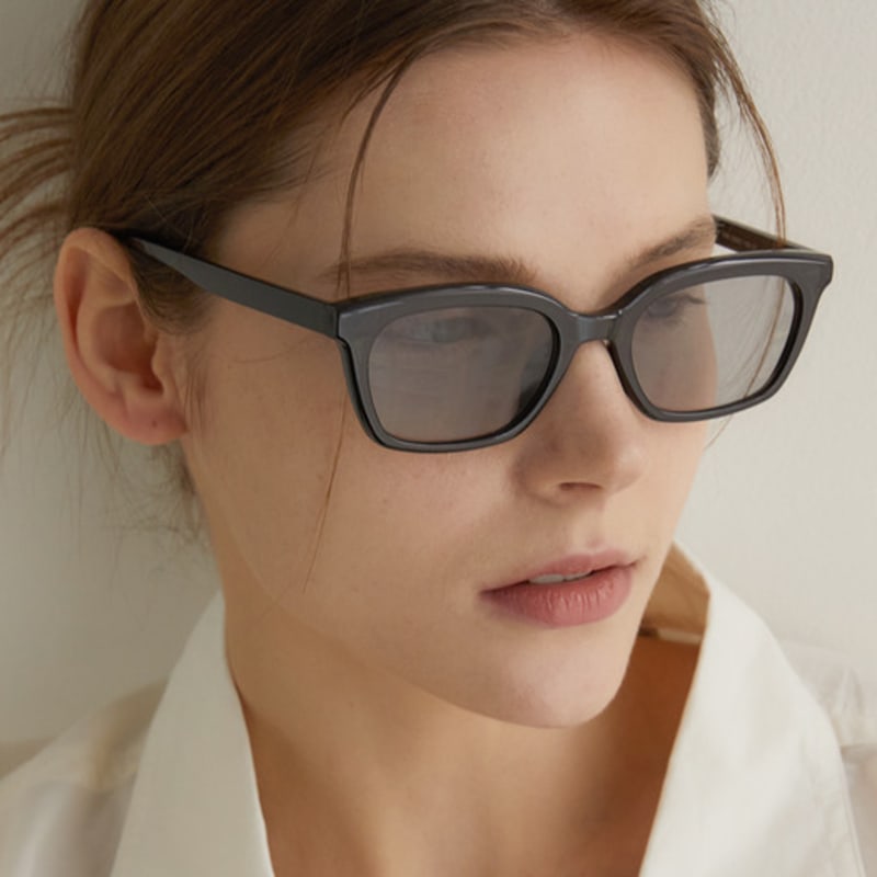 

One Brilliant Paula-OB344-Black Tint FREE