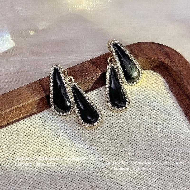 Silver Needle Fashion High-end Sense Diamond-set Black Earrings Niche Versatile Temperament Earrings Light Luxury High-quality Earrings