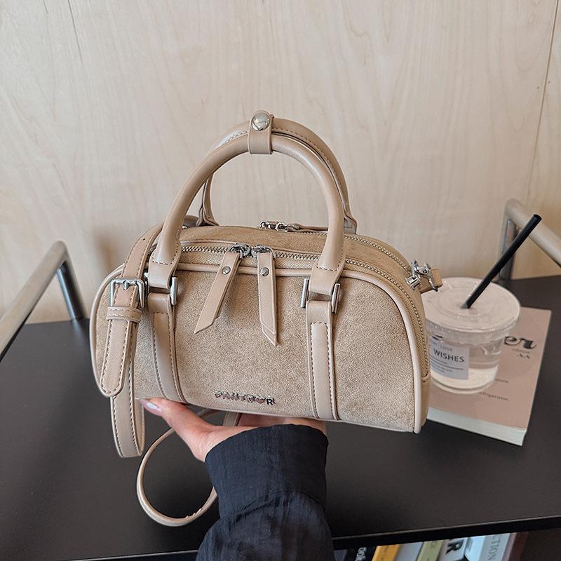 

Сумка премиум-класса, нишевая, женская, осень-зима 2025, новая, матовая, ретро, сумка-мессенджер, повседневная, взрывная, портативная сумка-подушка хаки