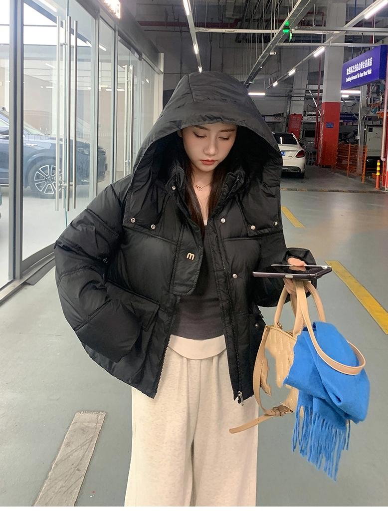 Veste d'hiver chaude épaisse coupe-vent à capuche courte pour femme avec manches raglan