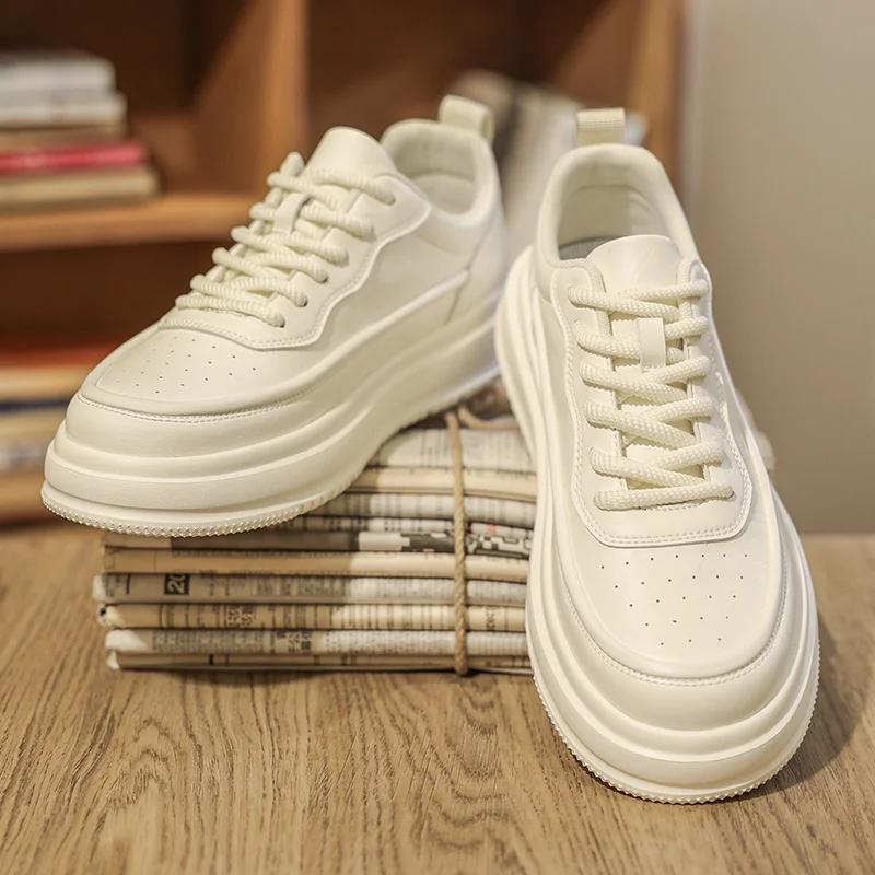 2025 Men Casual Leather Board Shoes Classic Lace Up Skateboard Shoe Comfy High Quality Flat Designer Shoes Outdoor Walking Shoe