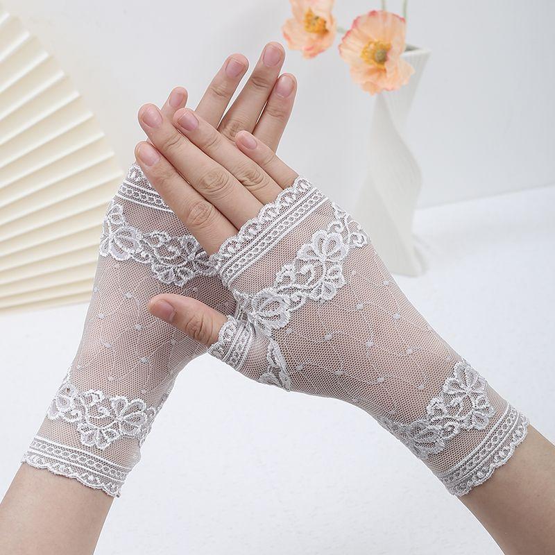 Half Finger Sun Protection Gloves Women Open Finger Driving Versatile Summer Thin Lace Elegant Sexy Breathable Scar Covering Half