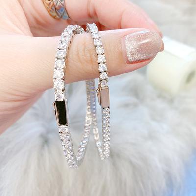 Pulseira para mulheres Ins Niche Design Original Versão coreana Única fileira de diamantes Simples Mulheres Super Flash Cheio de diamantes Presente personalizado
