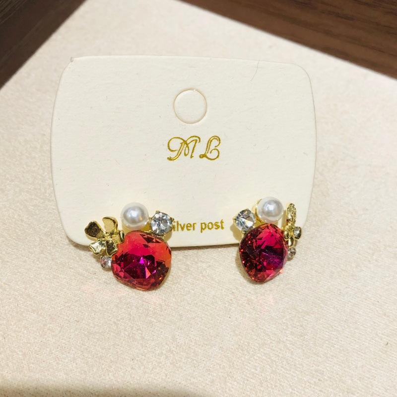Inlaid Rhinestone Asymmetric Butterfly Flower Pearl Earrings for Women Summer Stud Earrings Fashion Sweet Jewelry Gifts