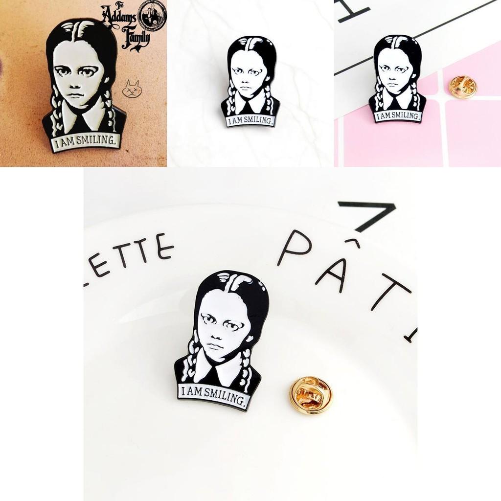 Wednesday Addams Brosch Märke Semester Skräck Gåva Till Fans