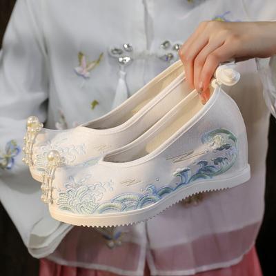 Bestickte Schuhe Hanfu-Schuhe Han-Element Antike Stoffschuhe Die Innenhöhe der Schuhe erhöht sich um 6 cm