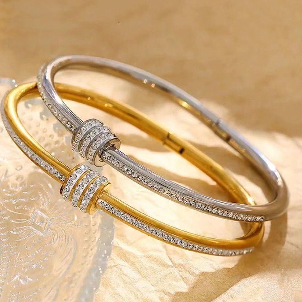 

Elegant Zircon-Inlaid Titanium Steel Bracelet for Women - Luxury Gift for Girlfriend or Best Friend