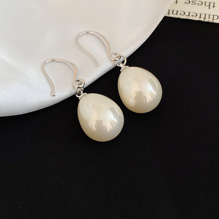 Pearl Water Drop Ear Hook Retro Elegant Fashion Wholesale Jewelry