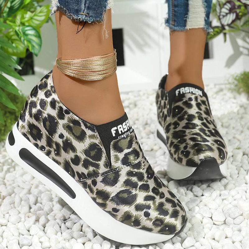 Fashion Autumn Winter Leopard Platform Sneakers Women Letter Print Slip On Sports Shoes for Woman Non Slip Wear Resistant Shoes Female