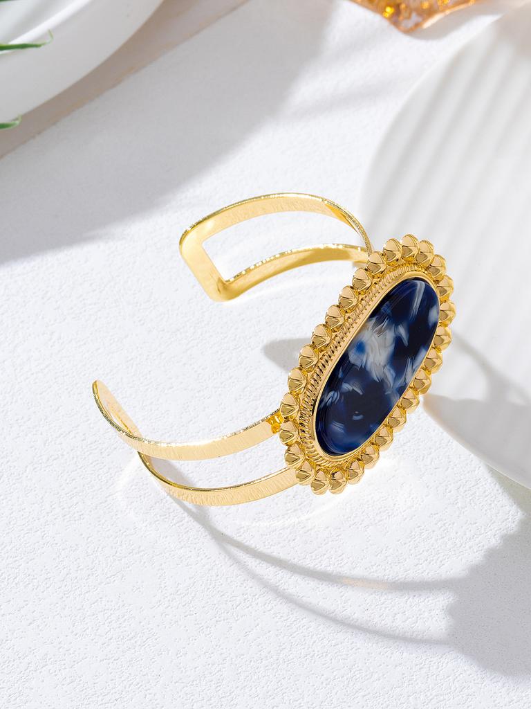 Retro Light Luxury Leopard Print Metal Three-Piece Set, Earrings, Rings, Bracelets, Exaggerated Personalized Women'S Jewelry.