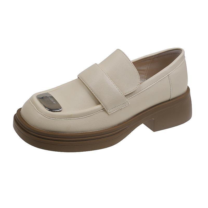 

British style low-heeled small leather shoes women s spring 2025 new one-pedal loafers Internet celebrity fashion versatile single shoes 35 бежевый