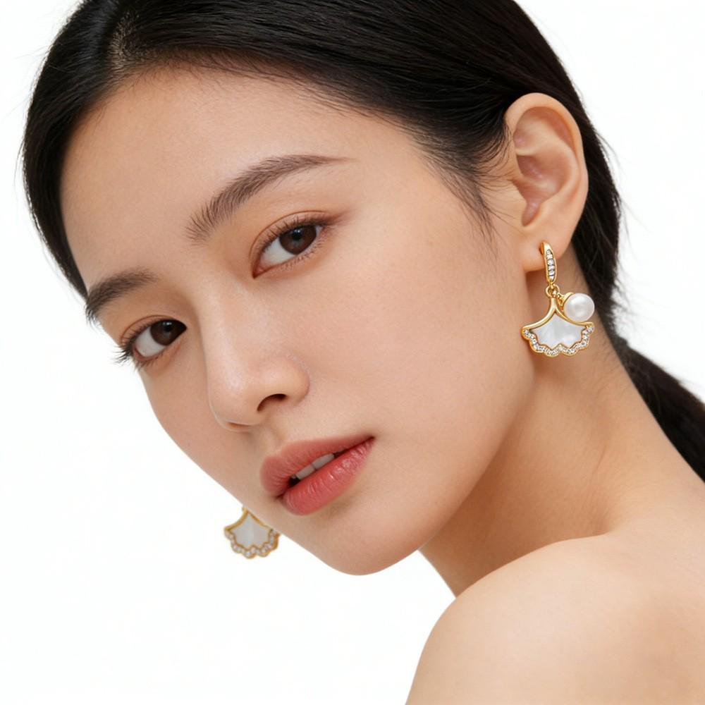 Elegant Fritillary Zircon Ginkgo Leaf Drop Earrings - High-End Versatile Fashion for Women XDE-2612811