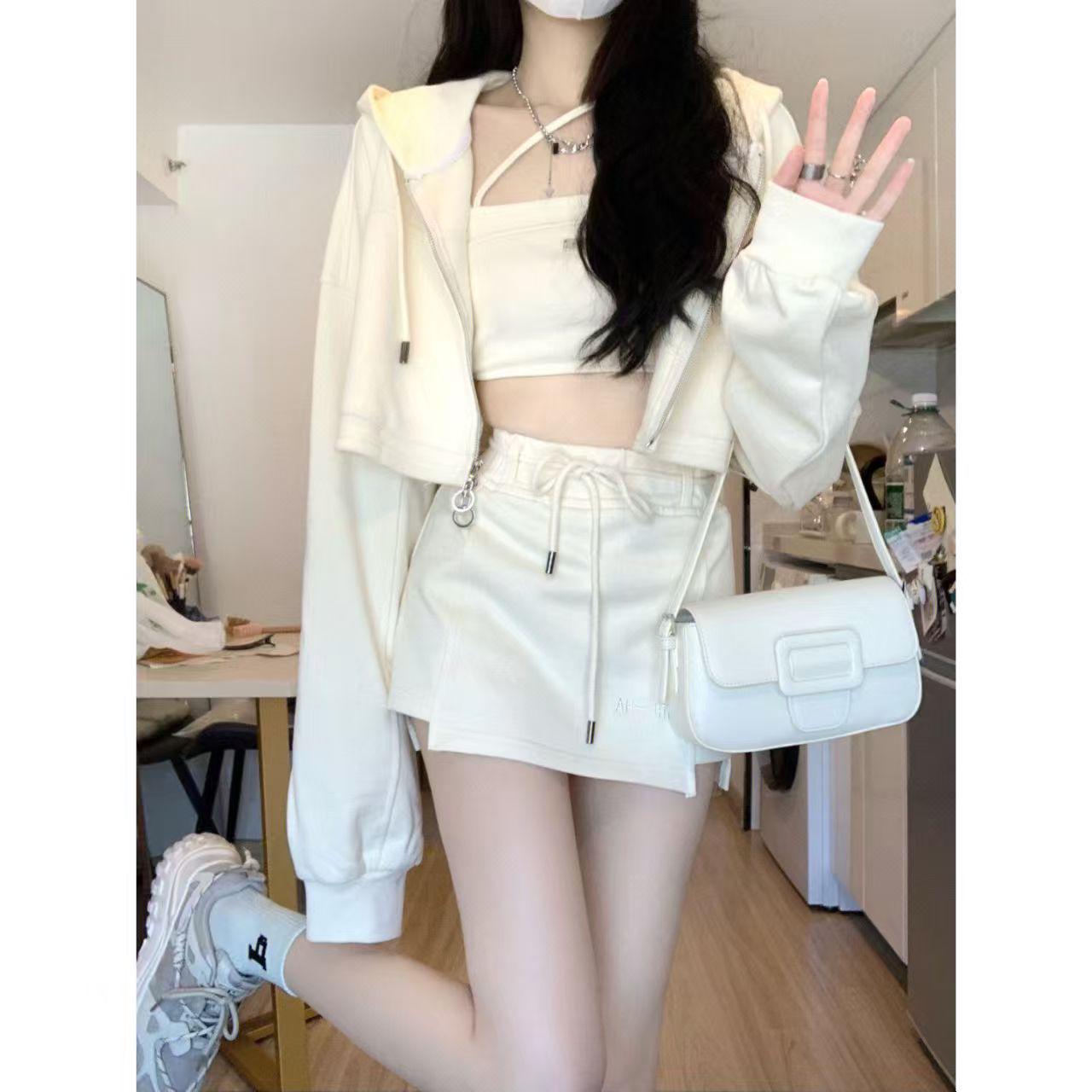 

Salty Style Casual Wear Women s Hooded Skirt Suit - Spring/Autumn, Sweet & Spicy, Three-Piece Set 2026 XXL абрикосовый