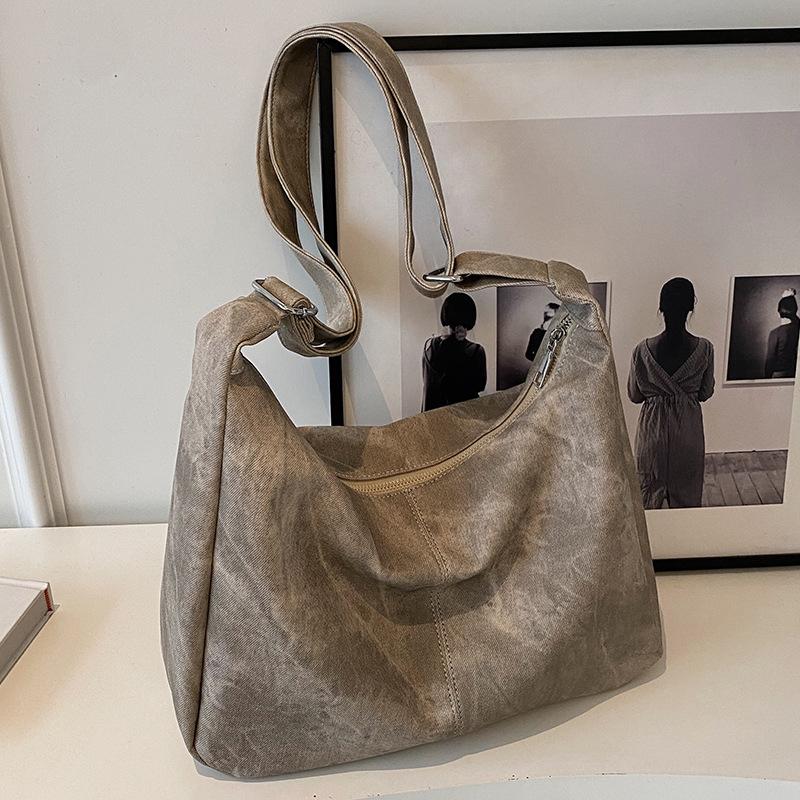 

Популярные сумки этого года Женские высококлассные и универсальные сумки-пельмени Женские сумки через плечо