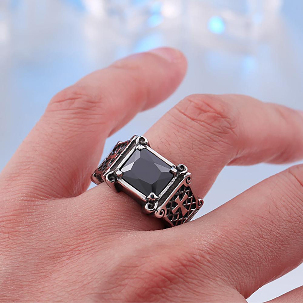 Vintage Stainless Steel Cross Rings for Men Women Classic Elegant Red/Black Stone Rings Fashion Jewelry Accessories Wholesale