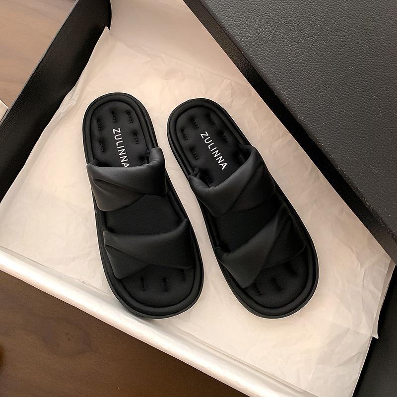 

[Shei Su Yinyin] Soft bubbles~ Kink of stepping on shit~ Casual thick-soled slippers for women s sandals to wear outside summer 40 чёрный