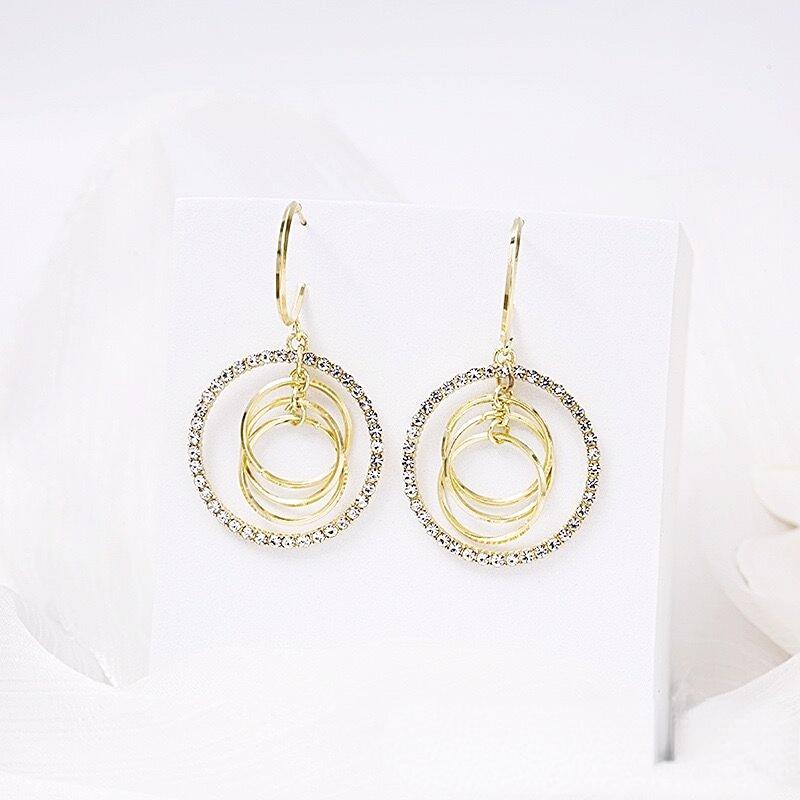 2022 Neue Mode Kreis Hängeohrringe Strass Metallohrringe Temperament Elegant Damen Anhängerohrringe Exquisite Geschenke