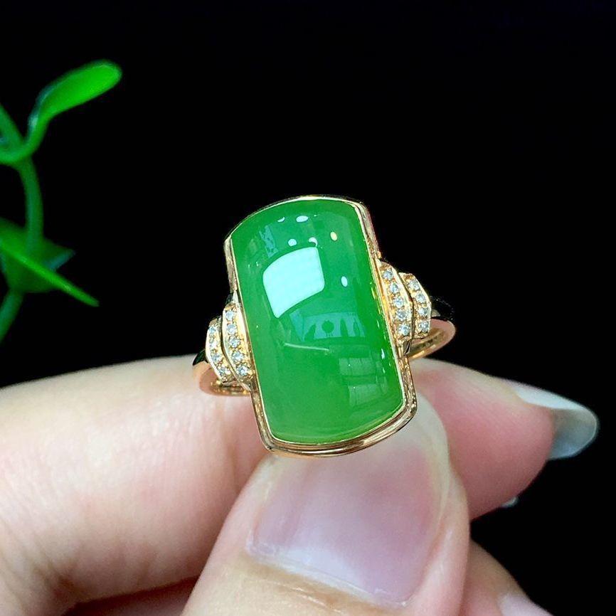 New in Natural Jade Chalcedony Ring Vintage Classic Green Square  Rings for Women Fashion Chinese Style Charm Banquet Jewelry