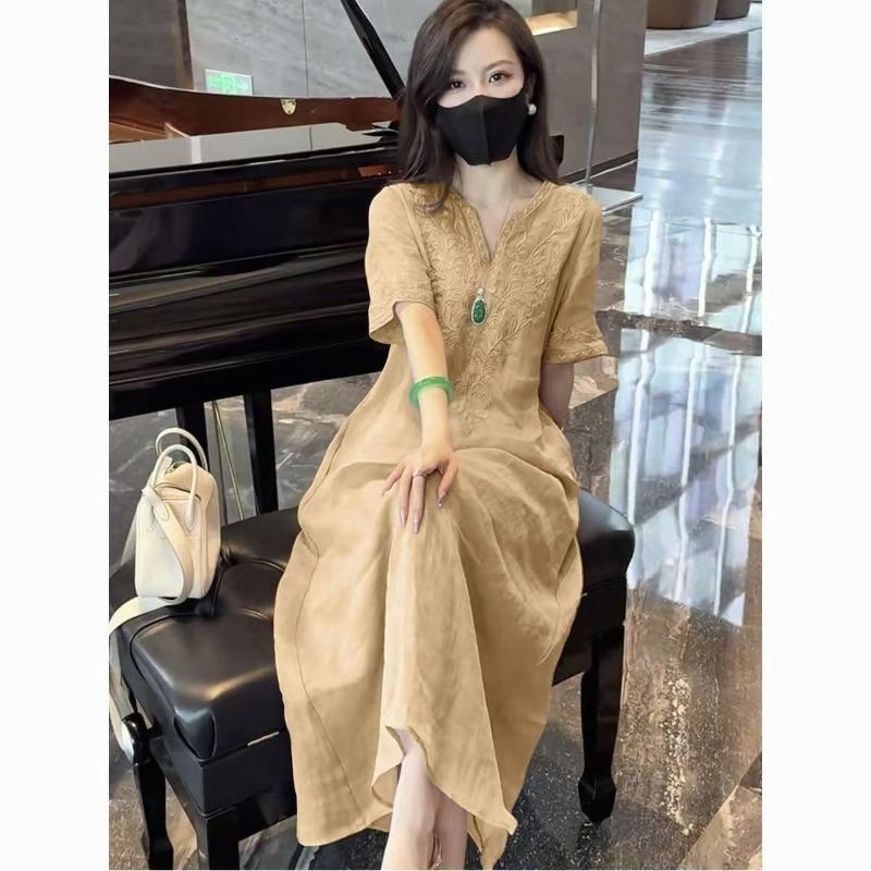 [Cotton and linen four colors optional] Summer loose temperament long skirt new Chinese heavy industry embroidery dress women