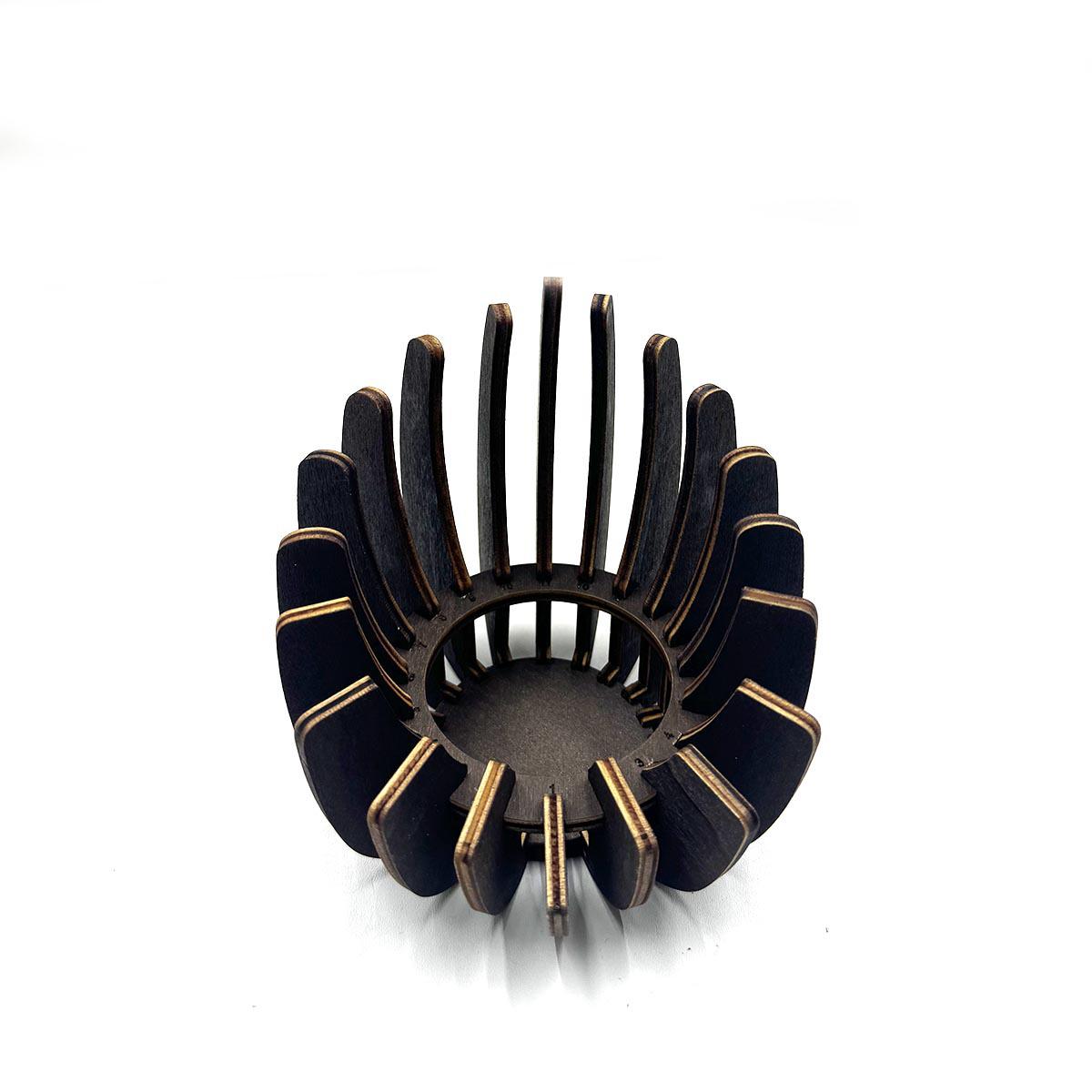 

In-Stock Lotus Shaped Wooden Candlestick - Creative Flame Tea Light Holder