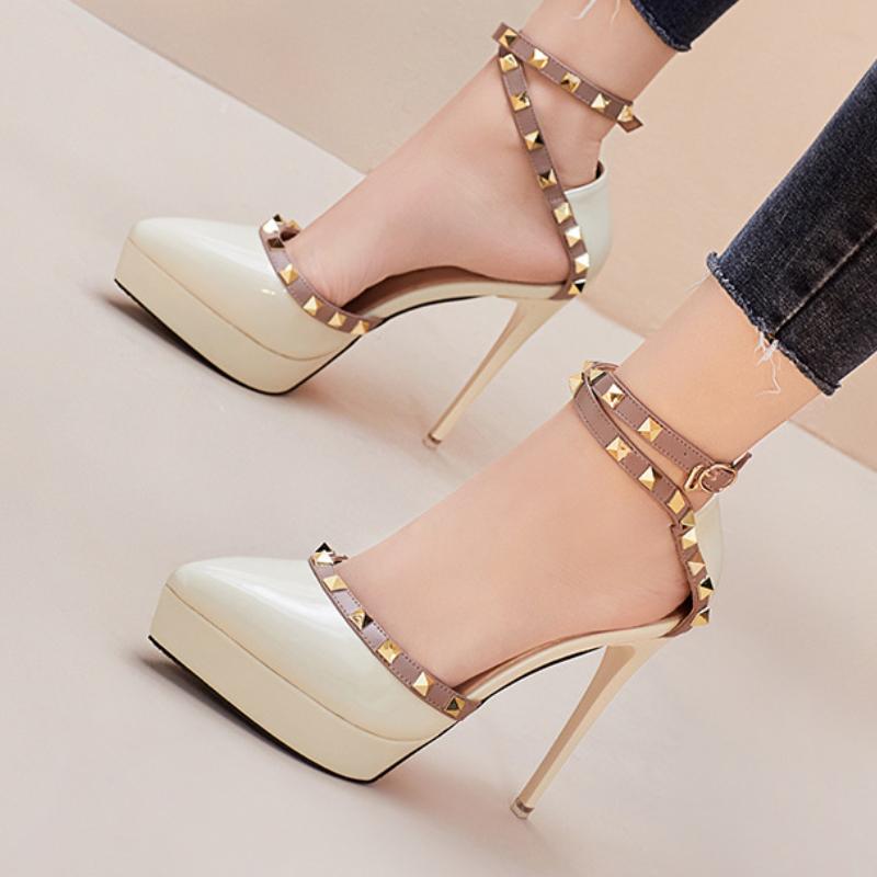 Fashion 2025 Women 12cm High Heels 2.5cm Platform Studded Rivets Sandals Lady Gladiator Heels Sandles Fetish Nighclub Red Bottom Shoes