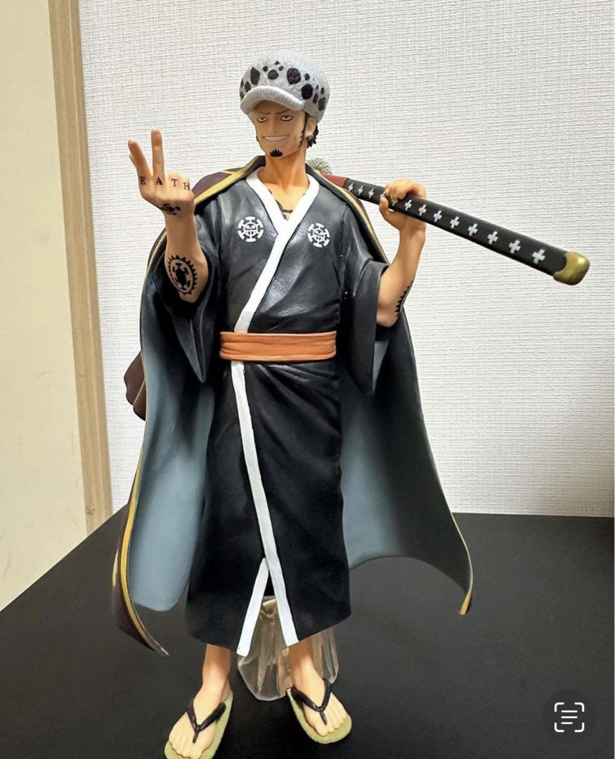 

[USED] ONE PIECE figure