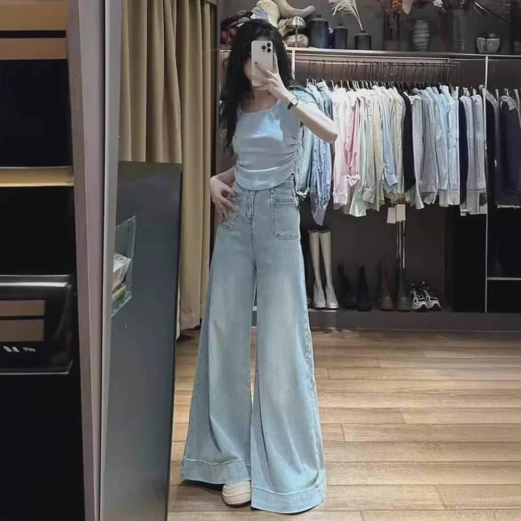 Women's High-Waisted Light Blue Wide-Leg Jeans - Spring/Summer 2024 Collection