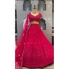 Ny attraktiv og kraftig brodert lehenga med bluse og dupatta (choli)