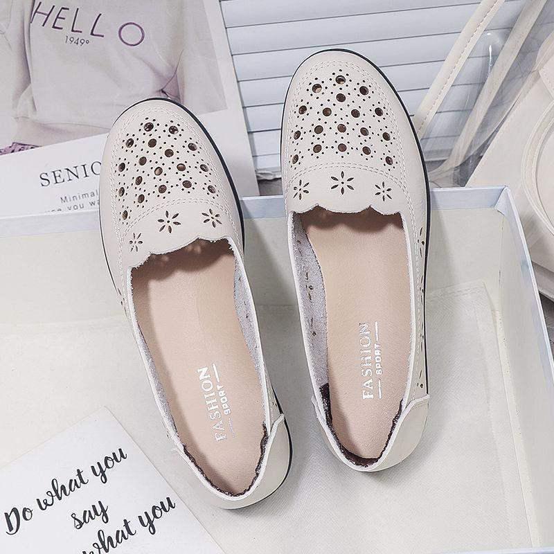 Women's Summer Soft Leather Breathable Non-Slip Sandals for Middle-Aged & Elderly