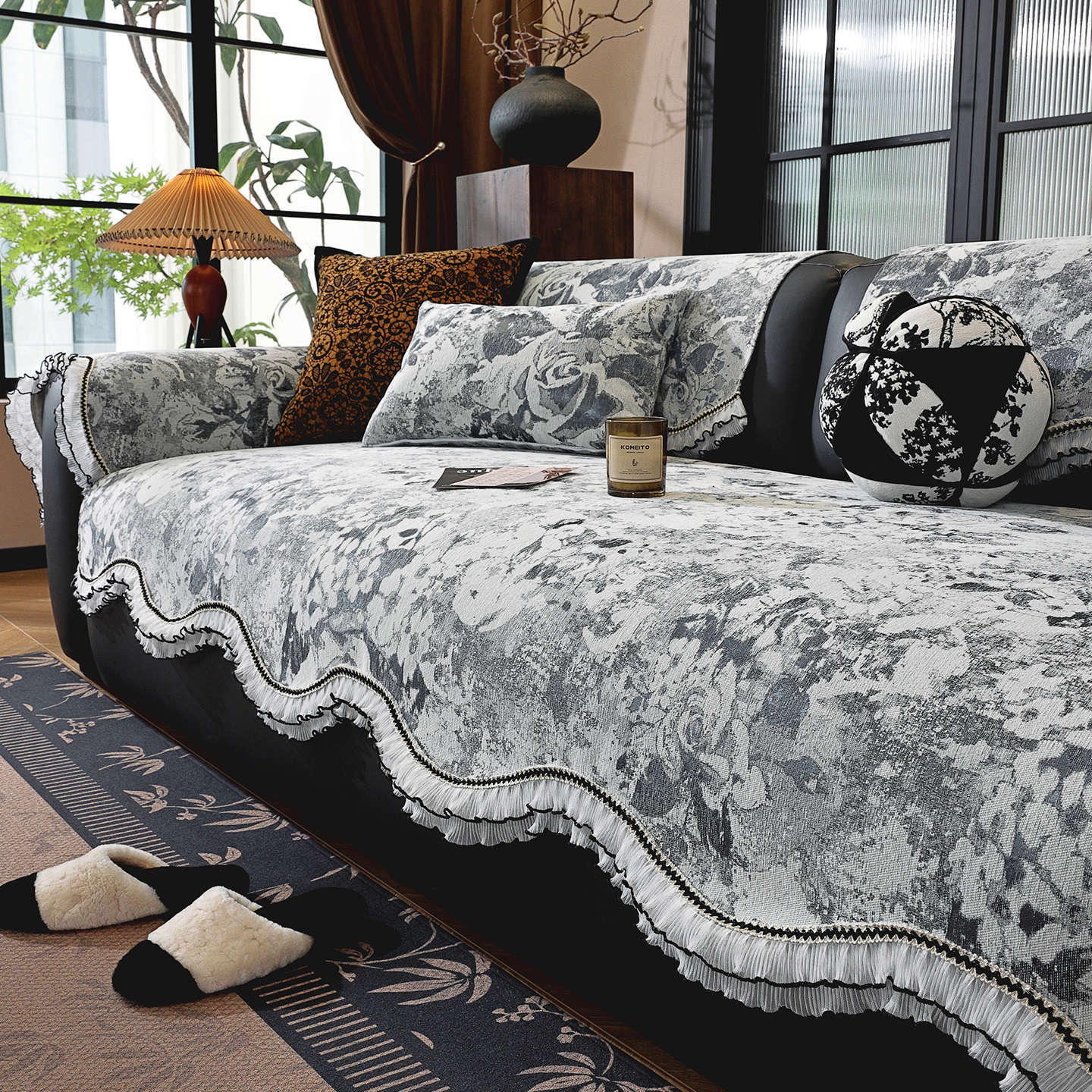 

Французская подушка для дивана универсальная для всех сезонов 2025 новая легкая роскошь высокая мода нескользящая подушка для сиденья прямой ряд кожаный чехол для дивана 30 * 50Cm waist pillowcase