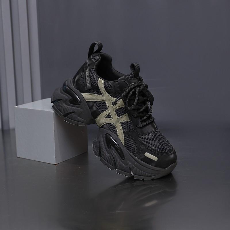 

In the autumn of 2025, the new European and American muffin thick-soled heightened versatile casual simple outer wear fashionable female dad shoes 40 чёрный