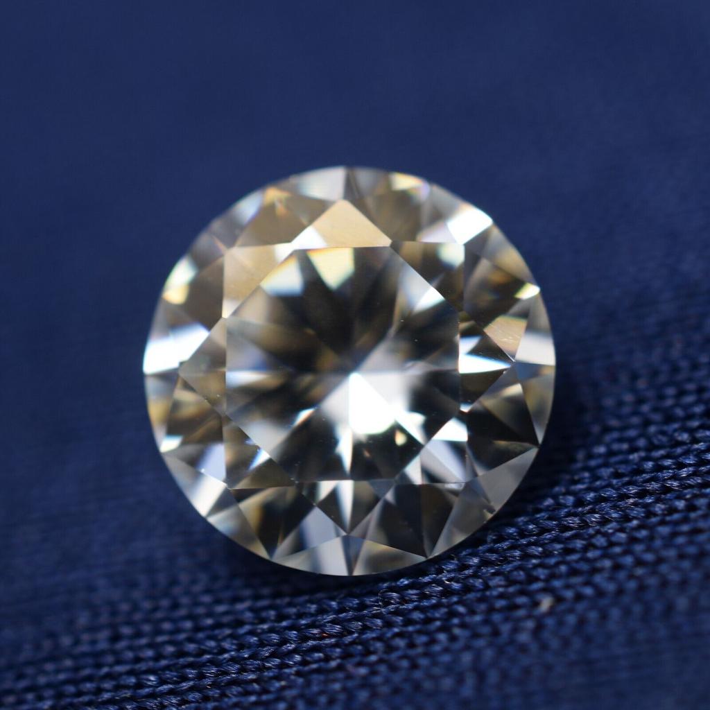 Synthetic Moissanite Loose Gemstone 8 mm Round Vvsi D Color for Jewelry Making and Gem Collections