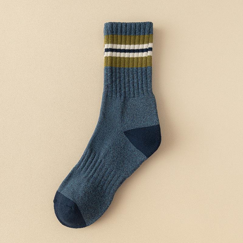 Men's Thick Mid-Calf Winter Socks - Fleece-Lined, Warm, Odor-Resistant, Striped Sports Style.