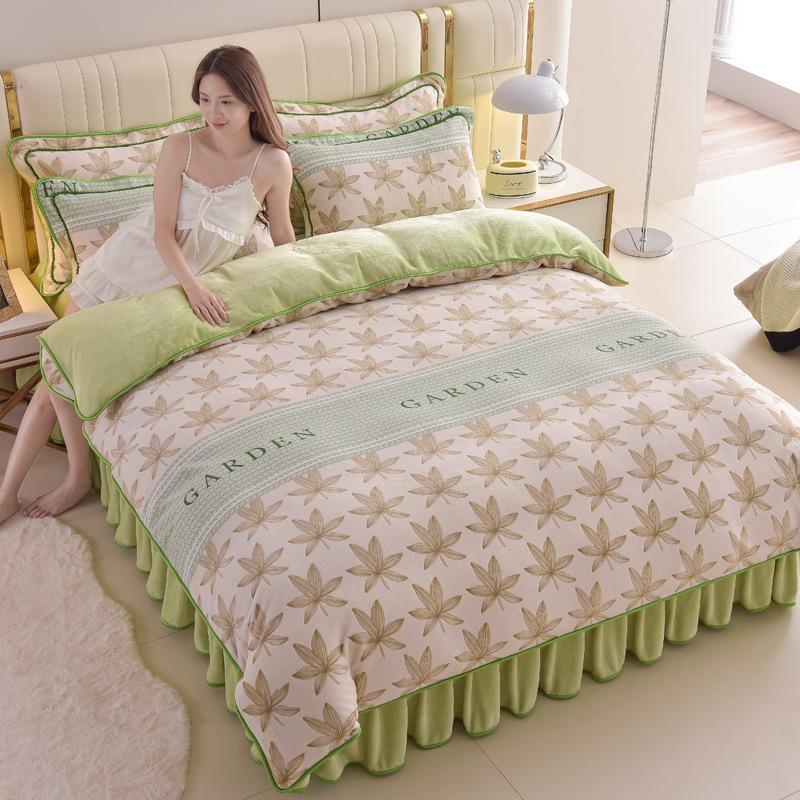 Thick Milk Velvet Bed Skirt 4 Piece Set Plush Fleece Winter Crystal Velvet Bed Sheet Duvet Cover With Skirt Winter Bedding Set For Cozy Home