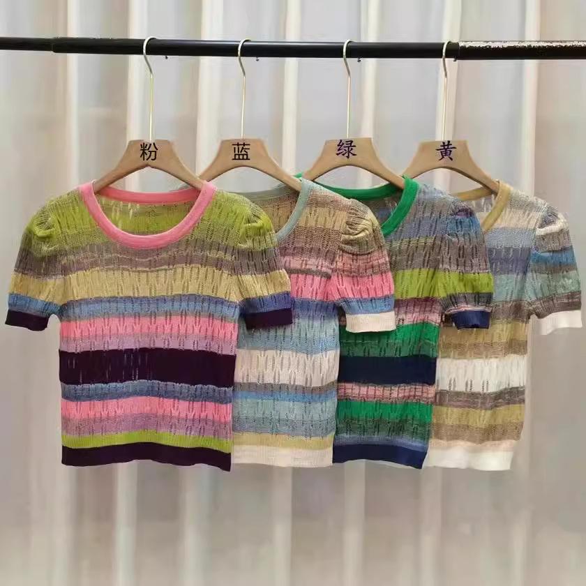 Dünnes Strick-T-Shirt mit hohlen Einsätzen und kurzen Ärmeln für Damen Sommer Bunt gestreift Puffärmel Kleines Shirt Oberteile Lässige Slim-Fit Pullover Tees