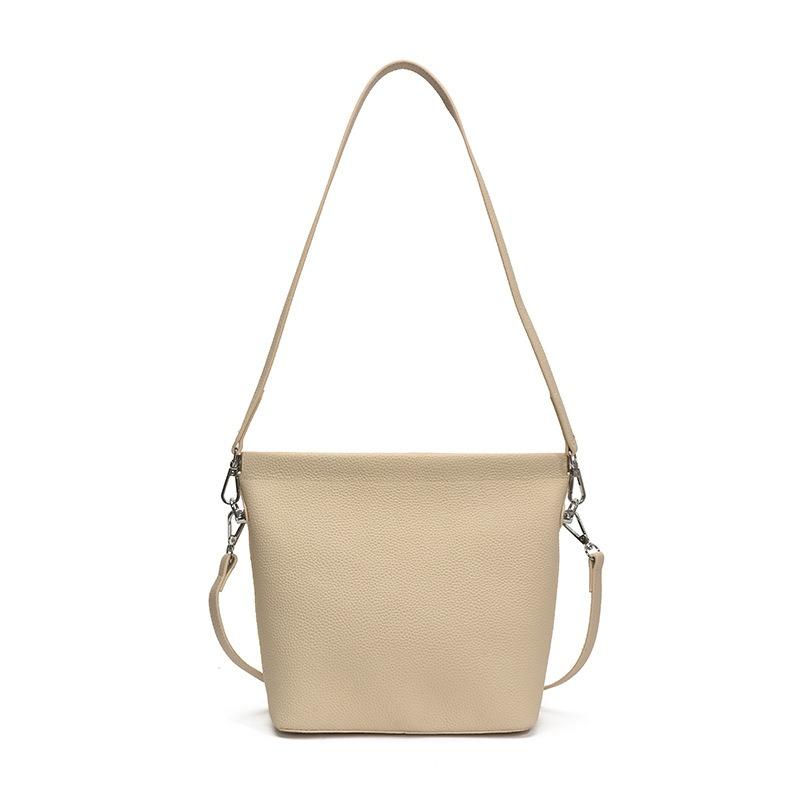 Fashion Pebbled Pattern Shoulder Bag New Soft Leather Texture Underarm Bag Large Capacity Commuter Crossbody Bag