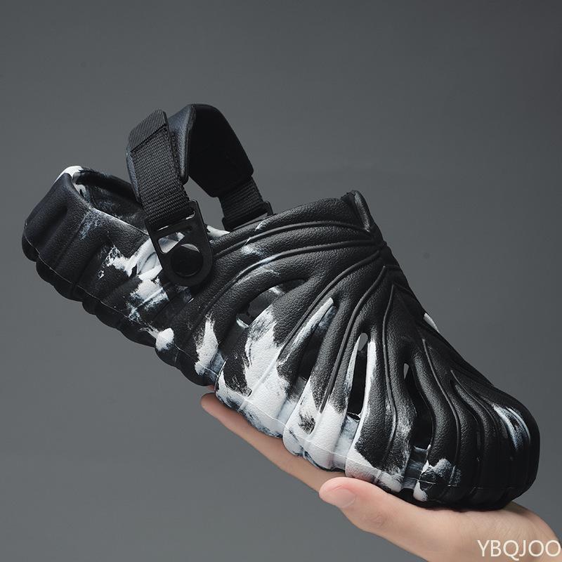 Thick Soled Summer Slippers with A Breathable and Non Slip Toe Design Suitable for Everyday Couples Wearing On Sandy Beaches