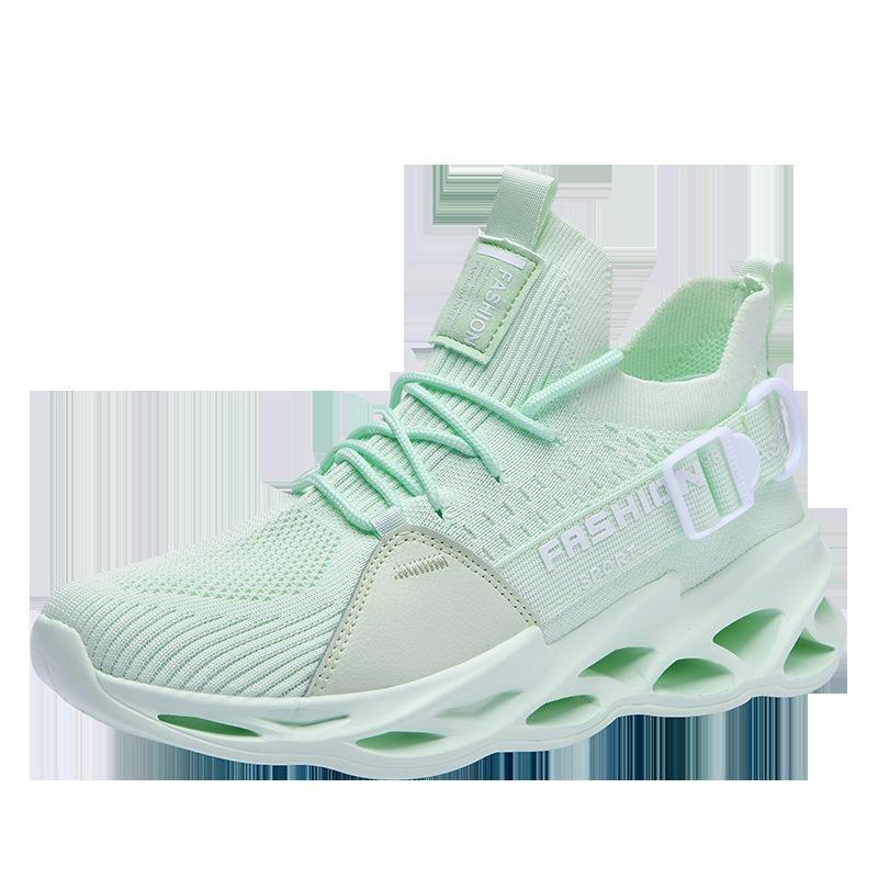 

2025 autumn large size coconut shoes sports breathable fly-woven mesh shoes Korean version trend running casual men s shoes 46