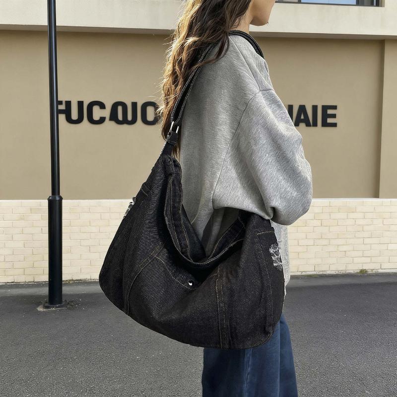 Trendy Korean Style Crossbody Bags for Fashiable and Versatile Commuting Bag Large Capacity Simple Denim Shoulder Bag Spring