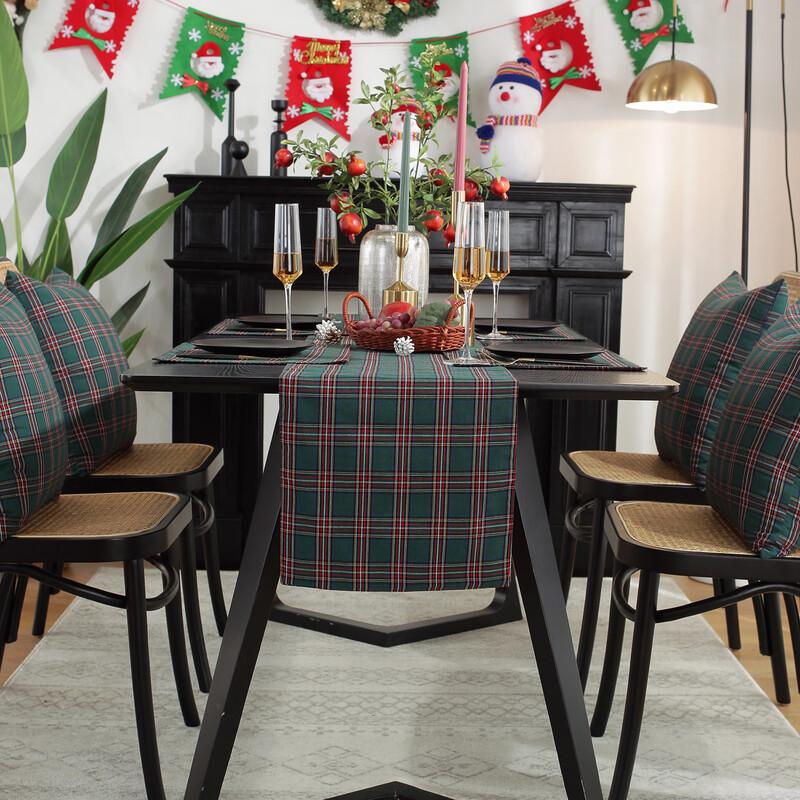 

Christmas Nordic Gradient Plaid Table Runner