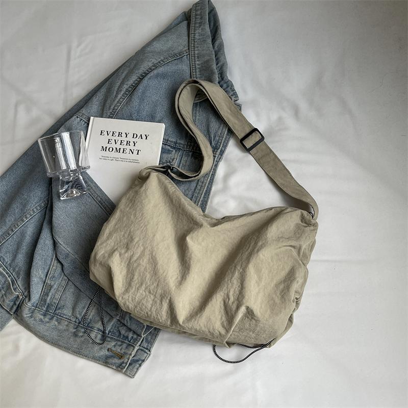 Einfarbige Umhängetasche Studenten Schultertasche mit großer Kapazität Damen Hobo-Tasche