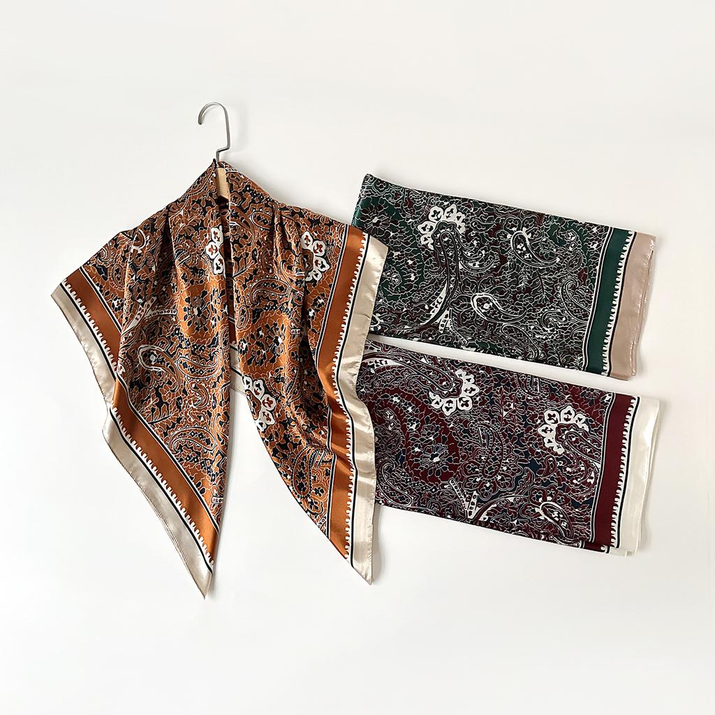 Fashionable Paisley-print Large Scarf, Fashionable 90s-style Headscarf and Wrap
