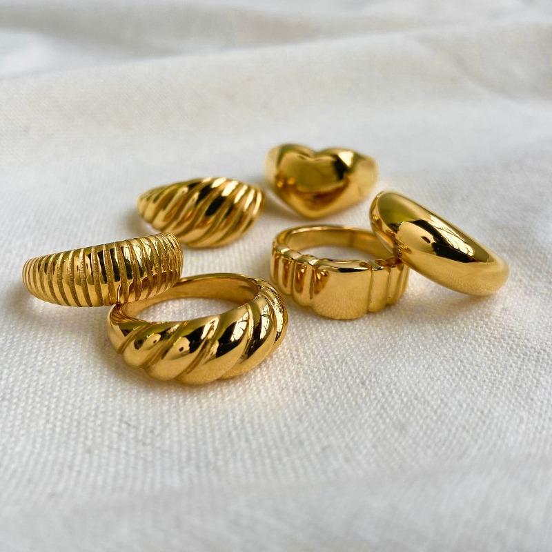 Stainless Steel Ring, Horn-shaped, High-end Titanium Jewelry, Women's Accessory