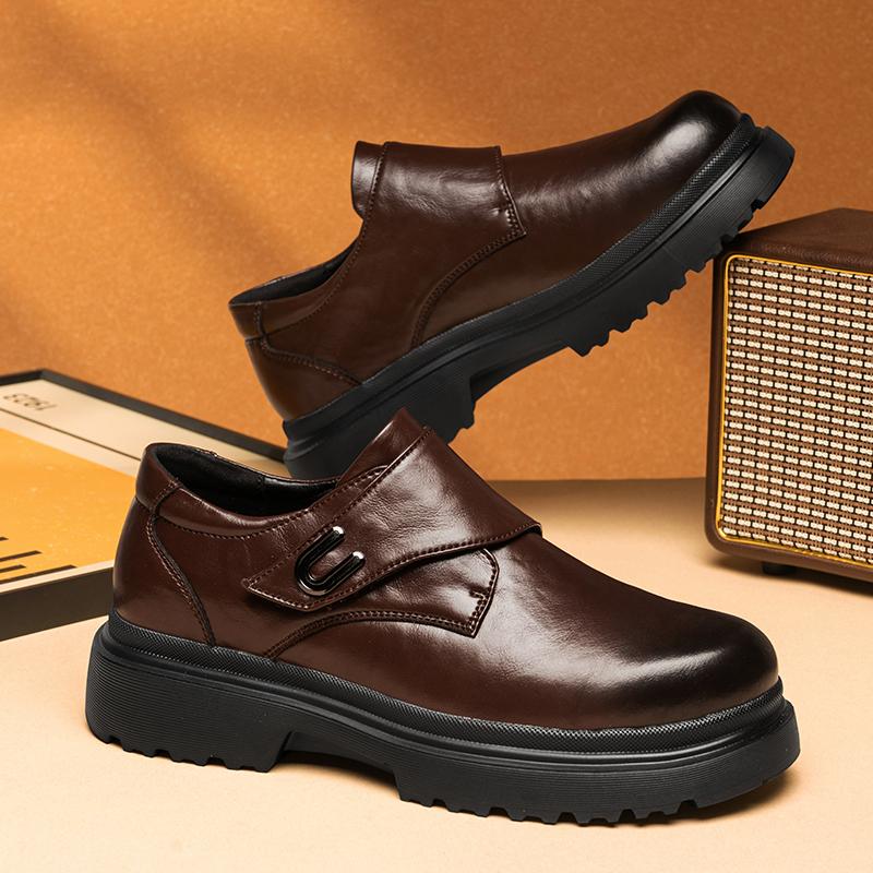 New Versatile Casual Shoes Anti Slip Wear-resistant Lightweight and Versatile Men's Shoes All Season Outdoor Leather Shoes