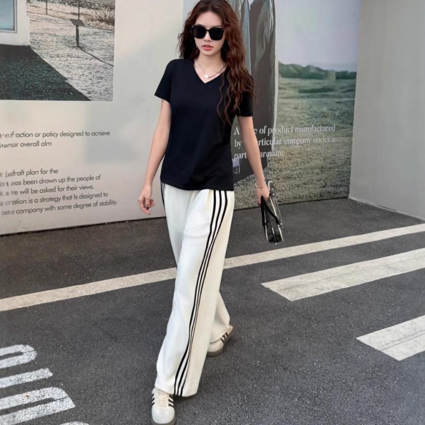 Kadın Slim Fit V Yaka Bambu Pamuk Kısa Kollu Yazlık Üst