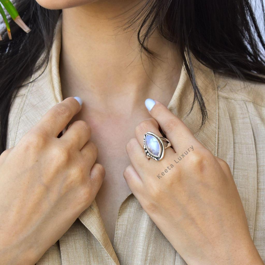 Natural Rainbow moonstone ring , Moonstone statement ring , Handmade sterling silver ring , one of a kind moonstone jewelry , Gift for her