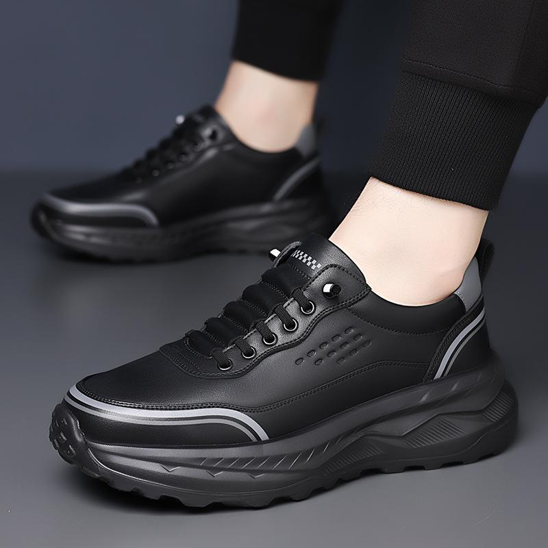 Fashion 2025 New Trend Men Casual Shoe Anti-Slip And Wear-Resistant Fashionable Sports Shoe High-Quality Outdoor Anti-Slip Walking Shoes
