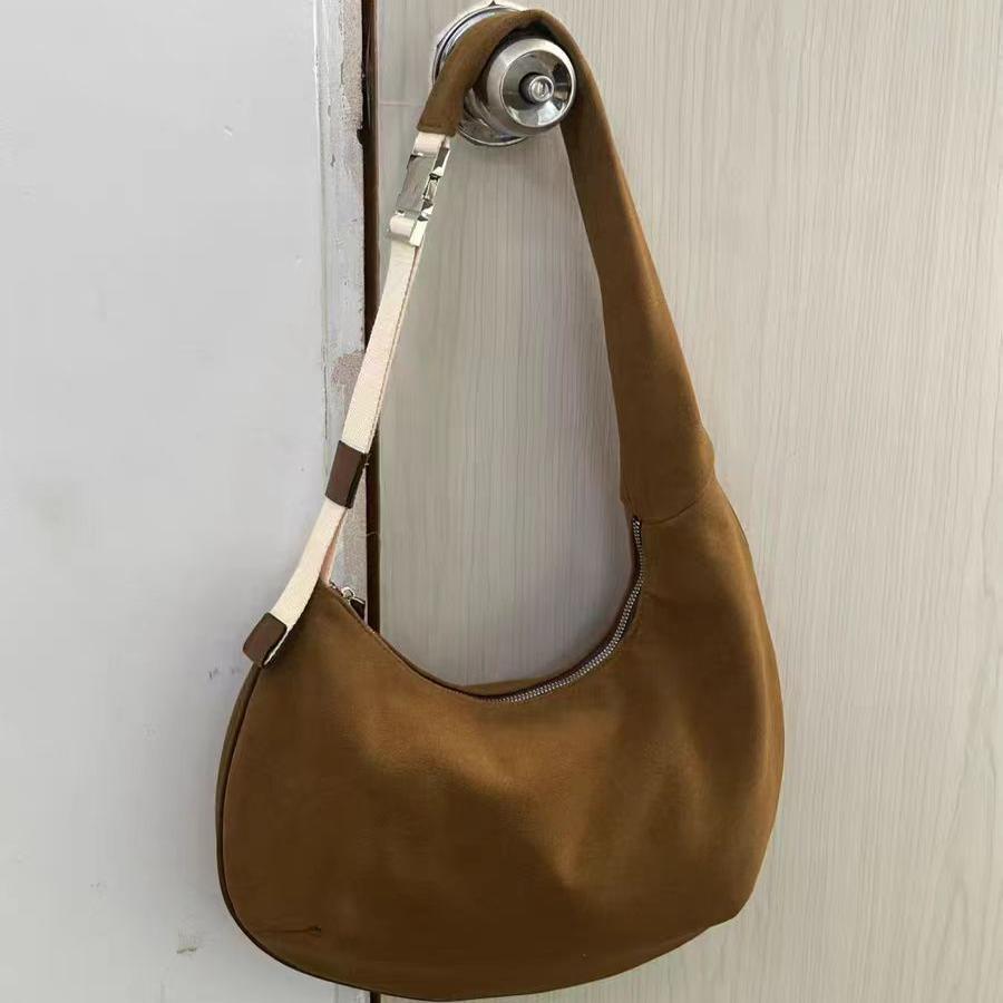Retro suede single shoulder crescent bag women's 2025 new large-capacity portable dumpling bag commuter armpit bag