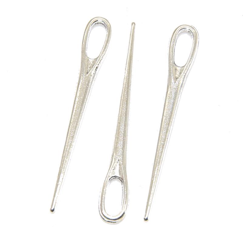 

Набор из 18 подвесок из сплава на швейную тематику: Подвески из игл, ниток, пуговиц и швейной машинки для самодельных украшений